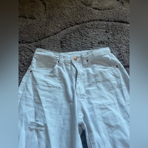 SHEIN White Baggy Jeans with Pockets - Women’s Size Small | US 4 - Picture 5 of 9